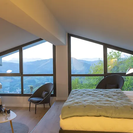 Ixua Hotela Hotel 3*