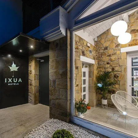Ixua Hotela