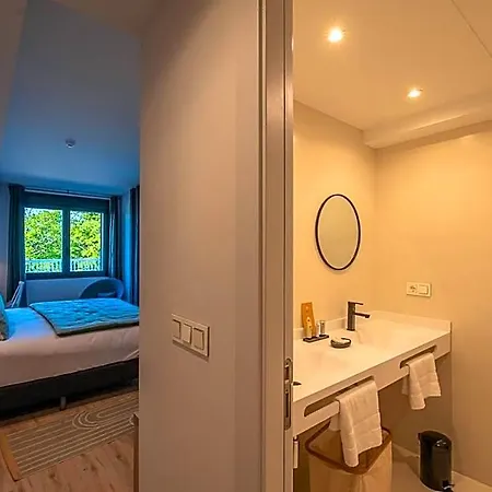 Ixua Hotela Hotel 3*