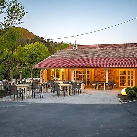 Ixua Hotela 3* Eibar