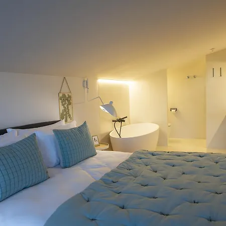 Ixua Hotela Hotel 3*