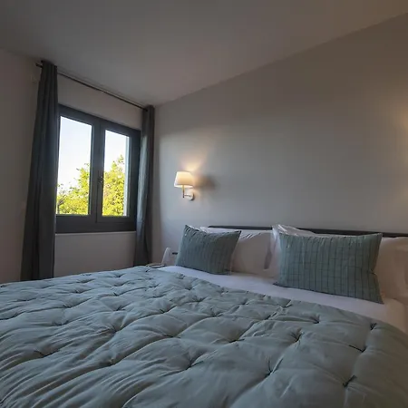 Ixua Hotela Hotel 3*