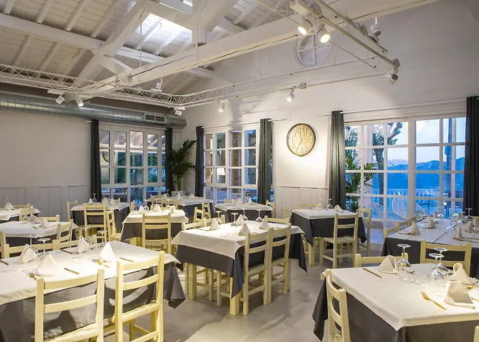 Ixua Hotela Hotel 3*