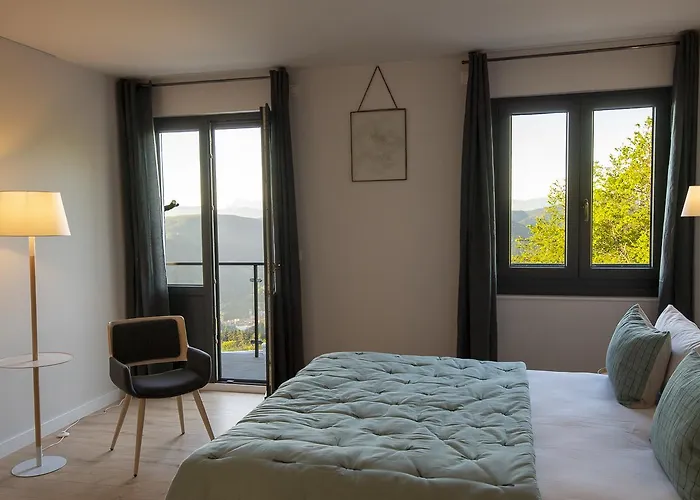 Ixua Hotela Hotel 3*