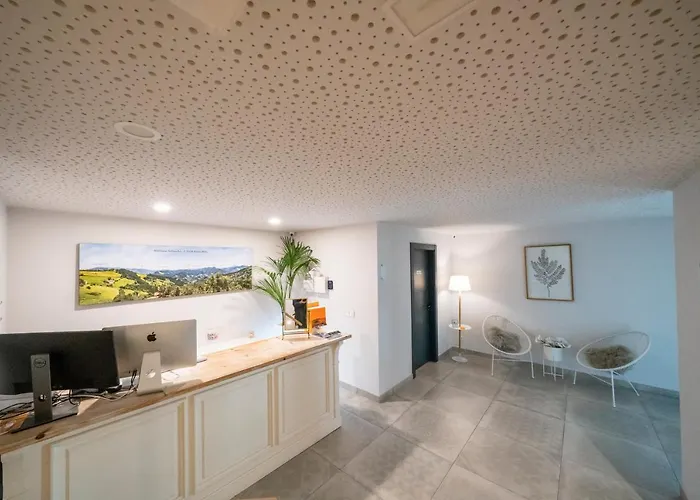 Ixua Hotela Hotel 3*